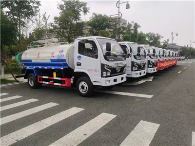 國(guó)六東風(fēng)福瑞卡5方吸糞車